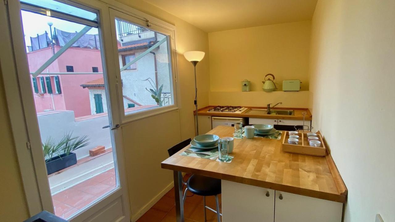 I Tetti Di Via Corradi Villa Sanremo Bagian luar foto