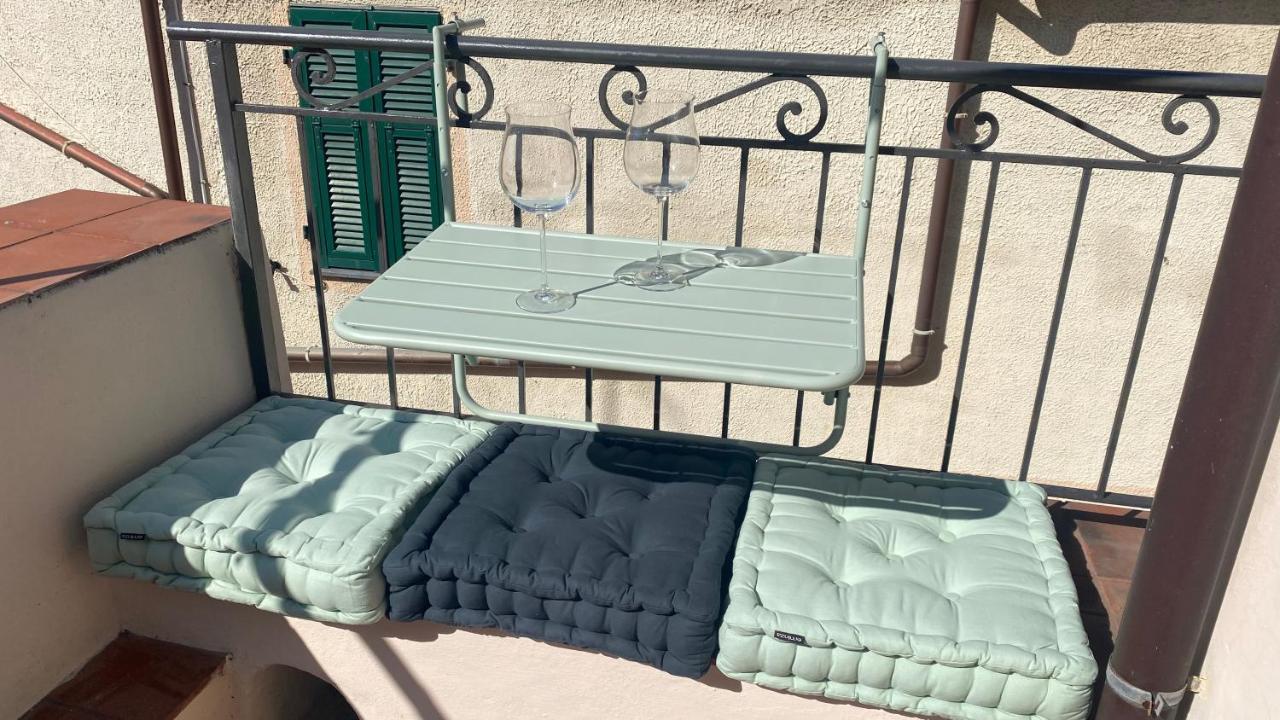 I Tetti Di Via Corradi Villa Sanremo Bagian luar foto