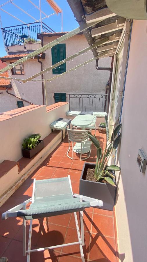 I Tetti Di Via Corradi Villa Sanremo Bagian luar foto