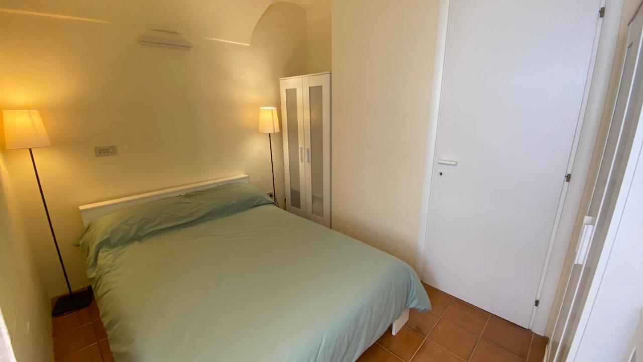 I Tetti Di Via Corradi Villa Sanremo Bagian luar foto